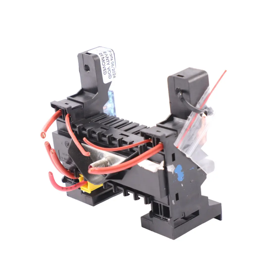 Mercedes W221 Caja Fusibles Salpicadero Módulo Delantero Izquierdo - SKU A2215450601 - Número de pieza A2215450601