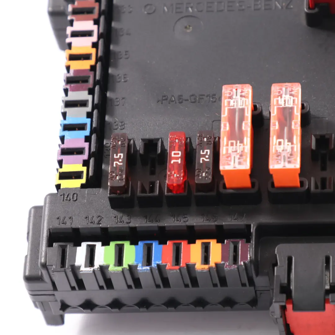 Caja de fusibles Unidad de control SAM Módulo Relé para Mercedes W221 con número de pieza A2215450801 Mercedes W221 Caja de fusibles Unidad de control SAM Módulo Relé - SKU A2215450801-1 - Número de pieza A2215450801