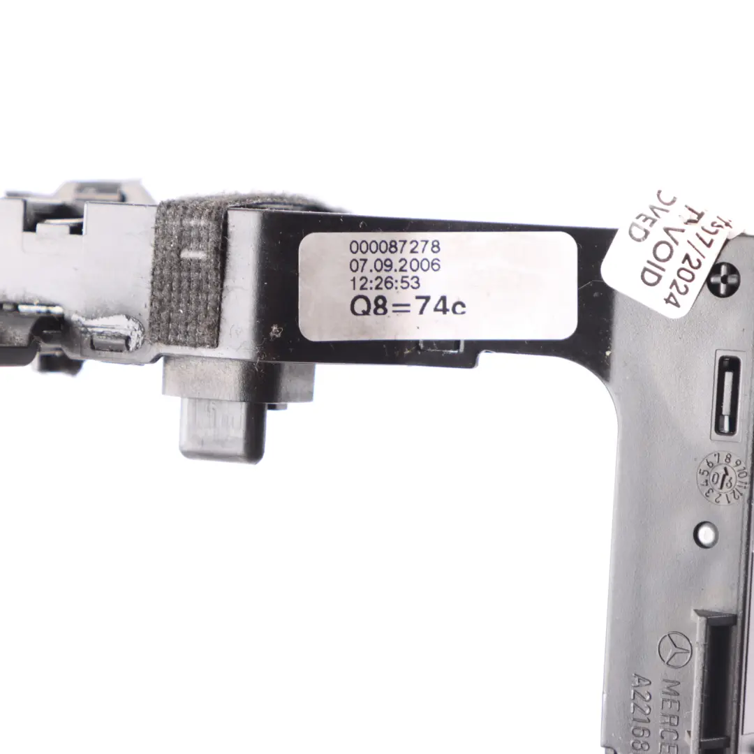 Armrest Lock Catch Locking Unit Mechanism to Mercedes W221 Convertible with Part number A2216800077 Mercedes W221 Convertible Armrest Lock Catch Locking Unit Mechanism - SKU A2216800077 - Part number A2216800077