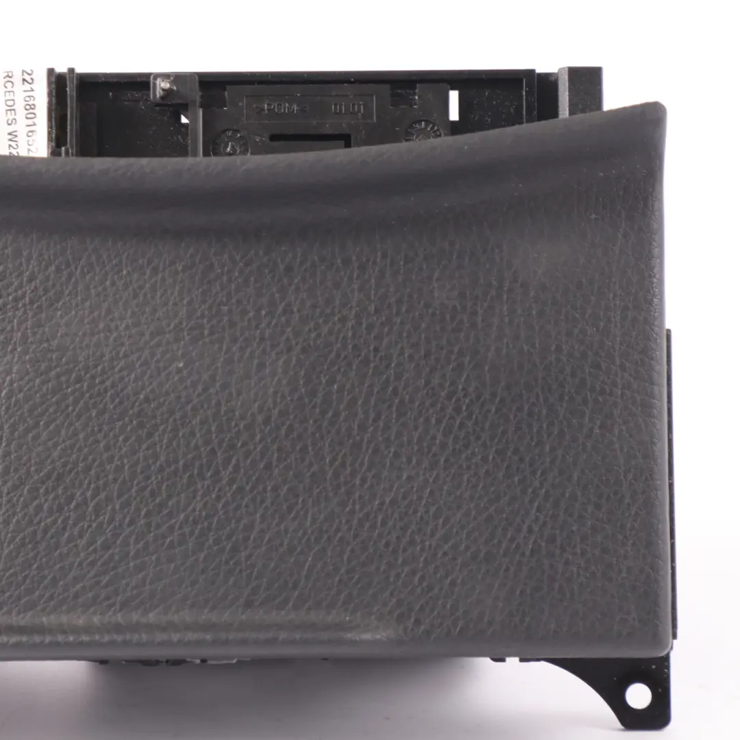 Embellecedor cenicero consola central Mercedes W221 Toma 12V para con número de pieza A2216801652 Embellecedor cenicero consola central Mercedes W221 Toma 12V - SKU A2216801652 - Número de pieza A2216801652
