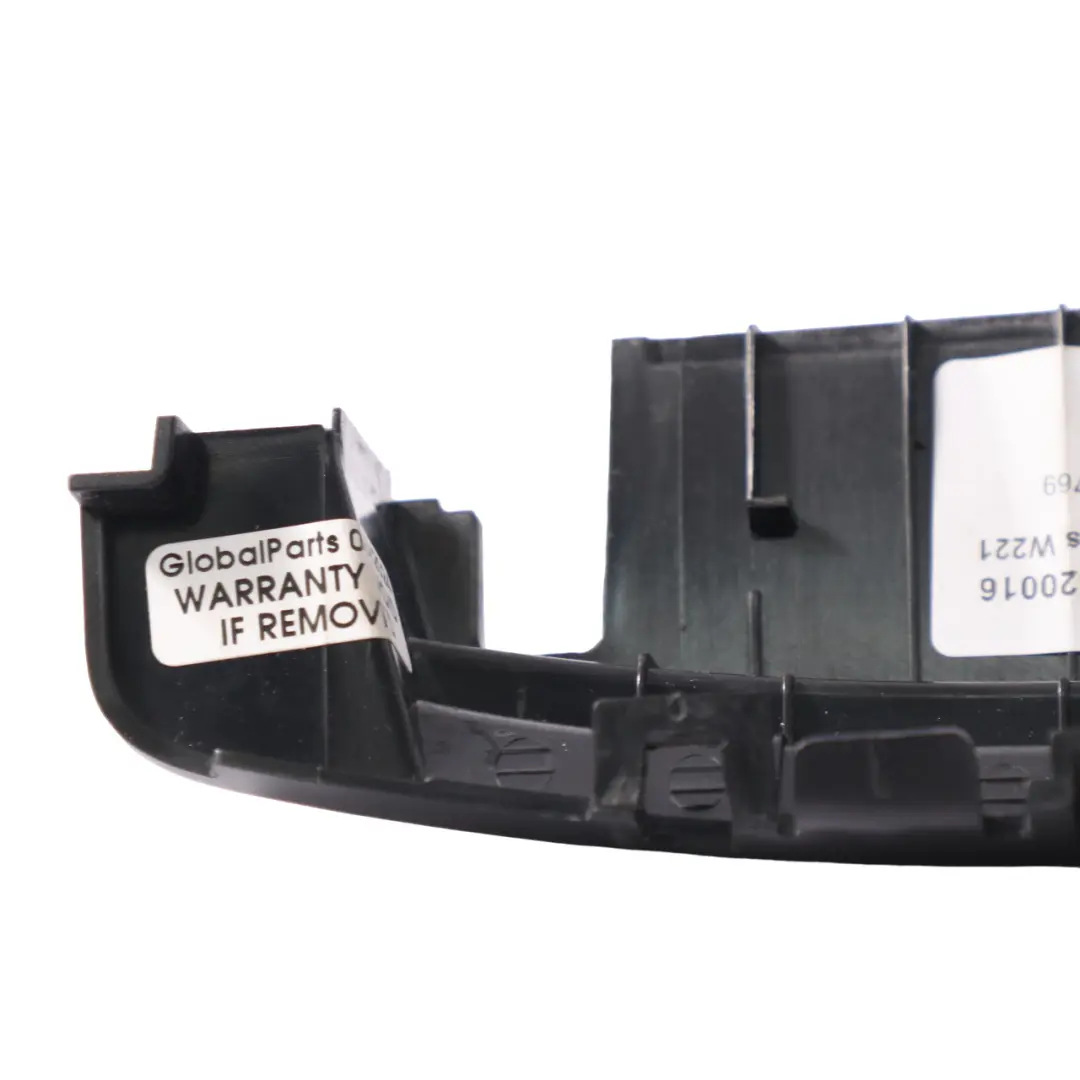 hinten Mittelkonsole Scharnier Abdeckung Blende für Mercedes W221 mit Teilenummer A2216820016 Mercedes W221 hinten Mittelkonsole Scharnier Abdeckung Blende - SKU A2216820016 - Teilenummer A2216820016