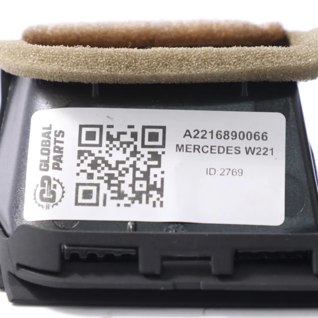 Bocchetta d'aria fresca Griglia Centro Cruscotto per Mercedes W221 con numero di parte A2216890066 Mercedes W221 Bocchetta d'aria fresca Griglia Centro Cruscotto - SKU A2216890066 - Numero di parte A2216890066