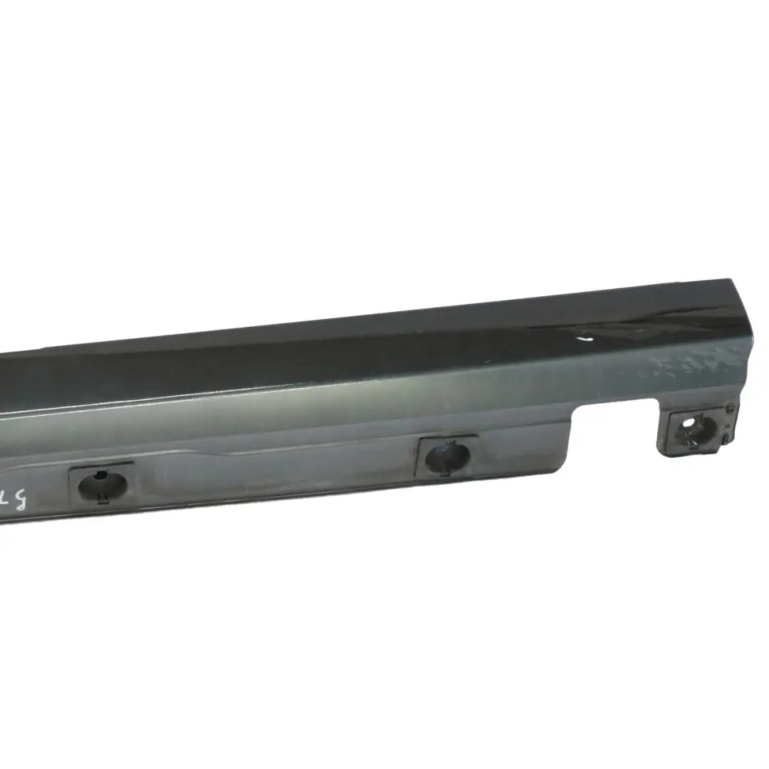 Bas de caisse de porte latérale gauche panneau Flint Grey - 368 pour Mercedes W221 à propos du numéro de pièce A2216900340 Mercedes W221 Bas de caisse de porte latérale gauche panneau Flint Grey - 368 - SKU A2216900340-FLG - Numéro de pièce A2216900340