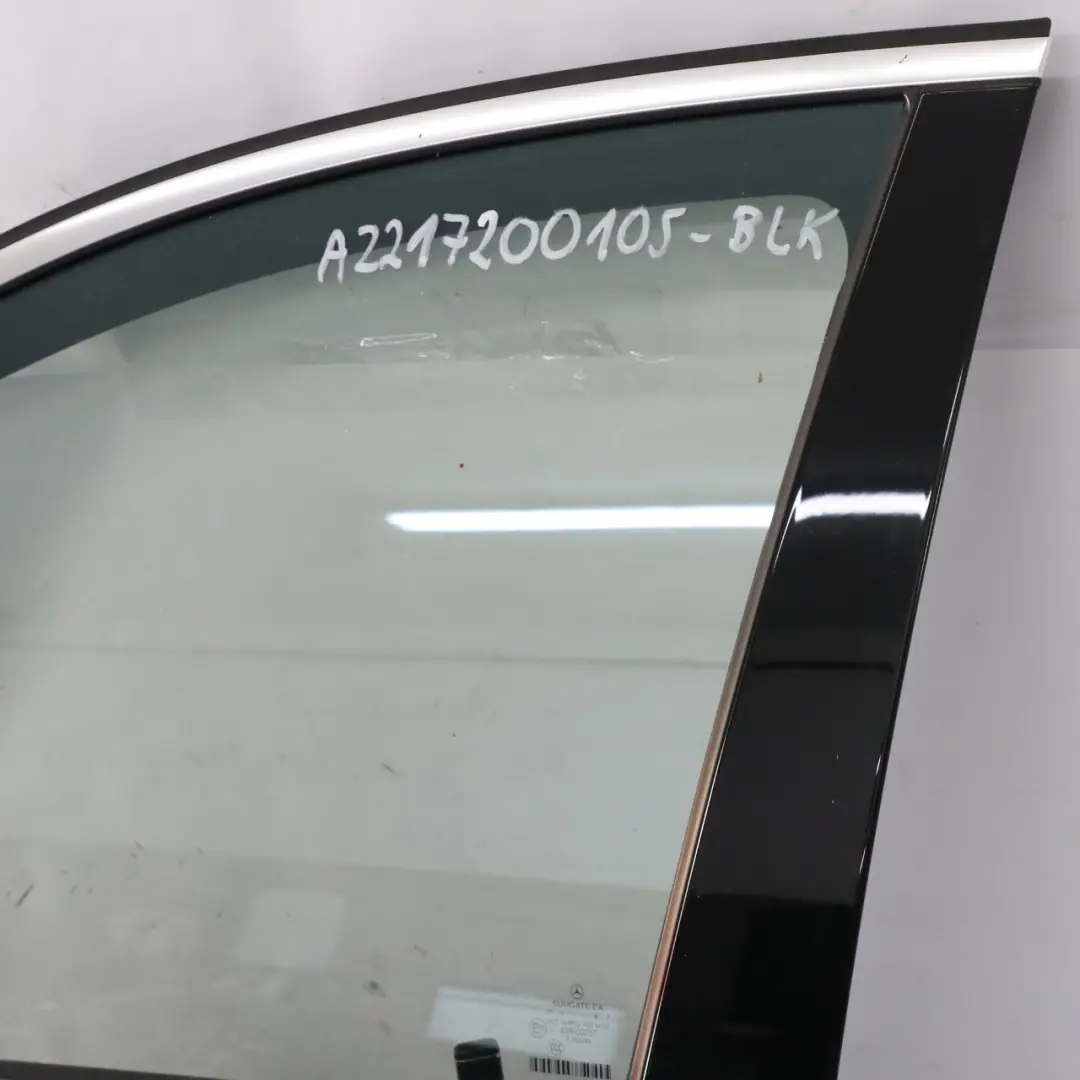 Puerta Delantera Izquierda Negro Pintado Cubre Puerta Clase S para Mercedes W221 con número de pieza A2217200105 Mercedes W221 Puerta Delantera Izquierda Negro Pintado Cubre Puerta Clase S - SKU A2217200105-BLK - Número de pieza A2217200105