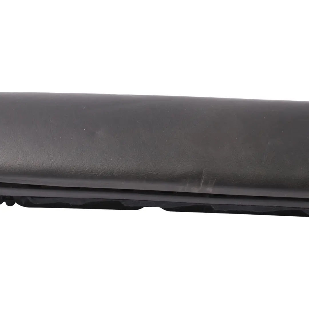 Mercedes W221 Apoyabrazos de la puerta delantera derecha Bandeja de cuero negro - SKU A2217201695 - Número de pieza A2217201695