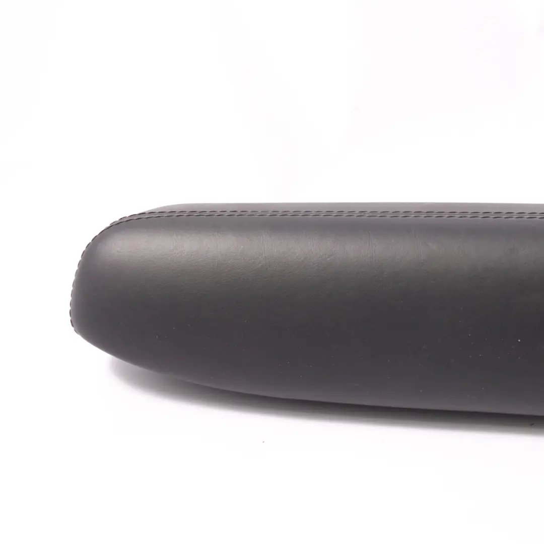 Apoyabrazos de la puerta delantera derecha Bandeja de cuero negro para Mercedes W221 con número de pieza A2217201695 Mercedes W221 Apoyabrazos de la puerta delantera derecha Bandeja de cuero negro - SKU A2217201695 - Número de pieza A2217201695