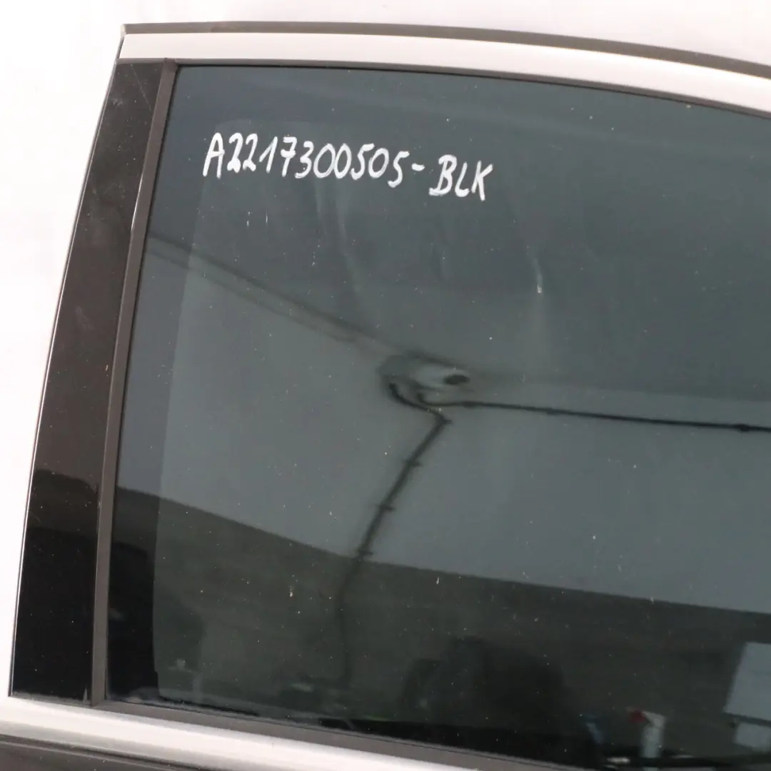 Mercedes W221 Puerta Larga Trasera Izquierda Cubrepuertas Pintado Negro - SKU A2217300505-BLK - Número de pieza A2217300505