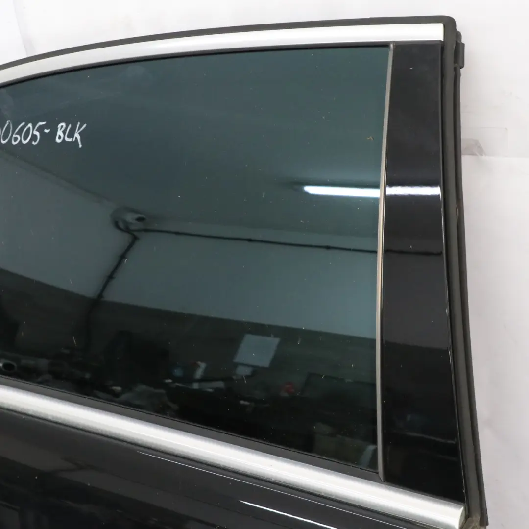 Mercedes W221 Puerta Trasera Larga Derecha Cubre Puerta Pintado Negro - SKU A2217300605-BLK - Número de pieza A2217300605