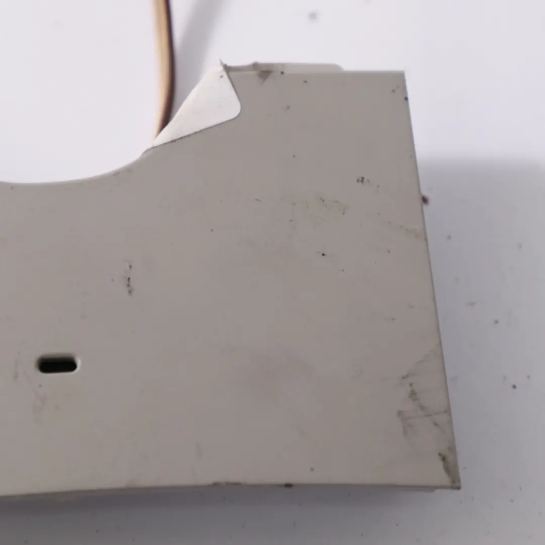 Innenraum Rückspiegel Dach Licht Abdeckung Trim Grau für Mercedes W221 mit Teilenummer A2218110071 Mercedes W221 Innenraum Rückspiegel Dach Licht Abdeckung Trim Grau - SKU A2218110071-1 - Teilenummer A2218110071