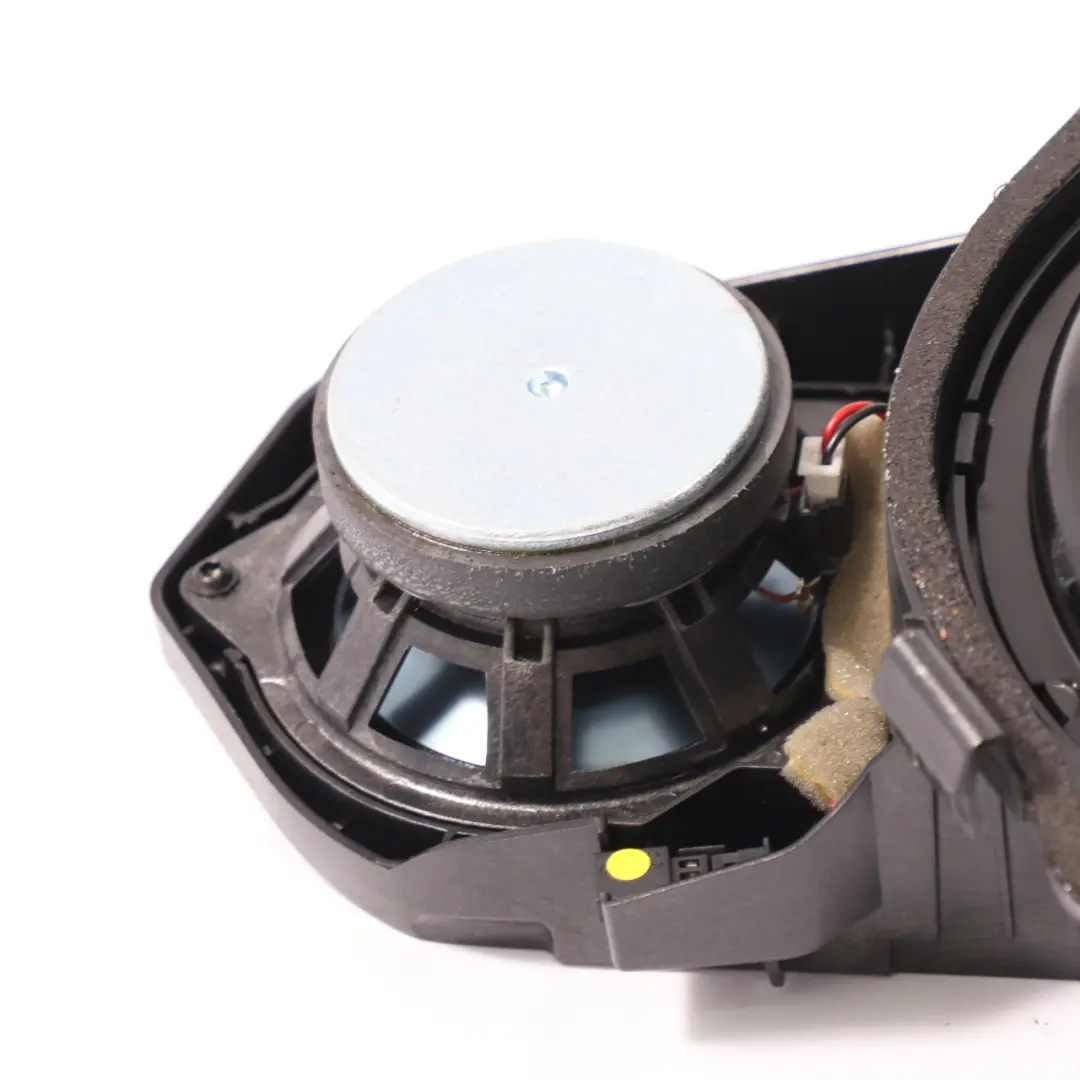 Parcel Shelf Speaker Rear Trunk Panel Subwoofer to Mercedes W221 with Part number A2218205202 Mercedes W221 Parcel Shelf Speaker Rear Trunk Panel Subwoofer - SKU A2218205202 - Part number A2218205202