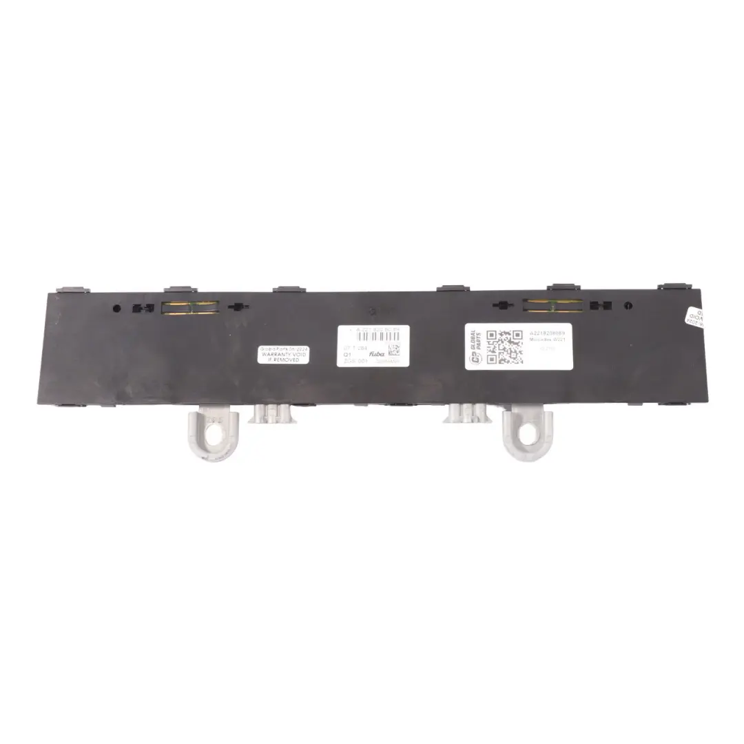 Mercedes W221 Antenna Amplifier Control Unit Module - SKU A2218208089 - Part number A2218208089