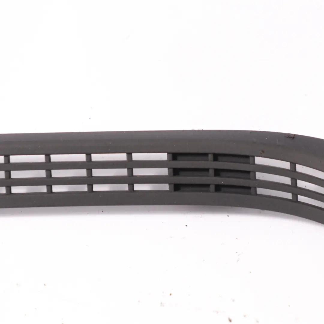 Mercedes W221 Entlüftungsöffnung Zentrale Display-Leiste - SKU A2218270280 - Teilenummer A2218270280