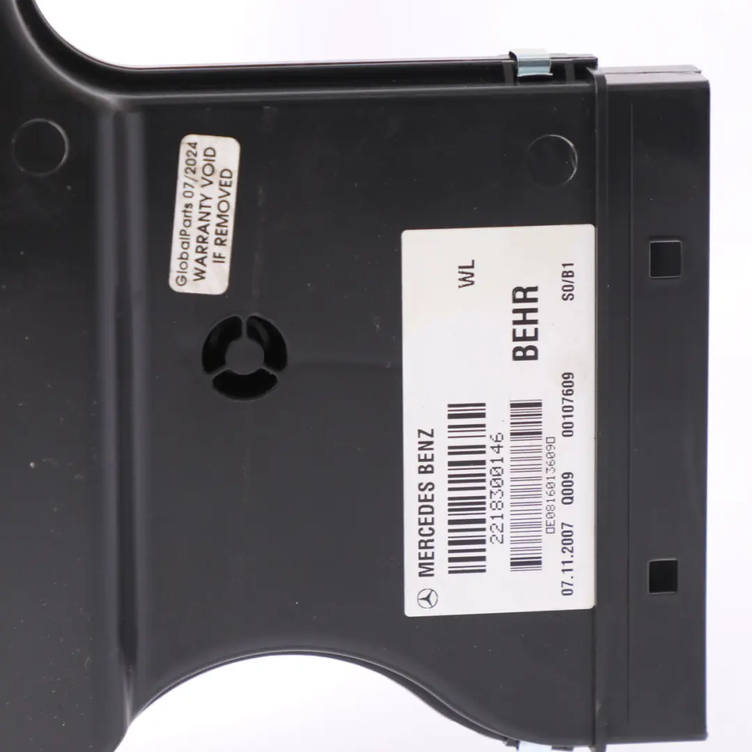 Mercedes W221 unter Sitz Lufteinlass vorne links Luftkanal - SKU A2218300146 - Teilenummer A2218300146