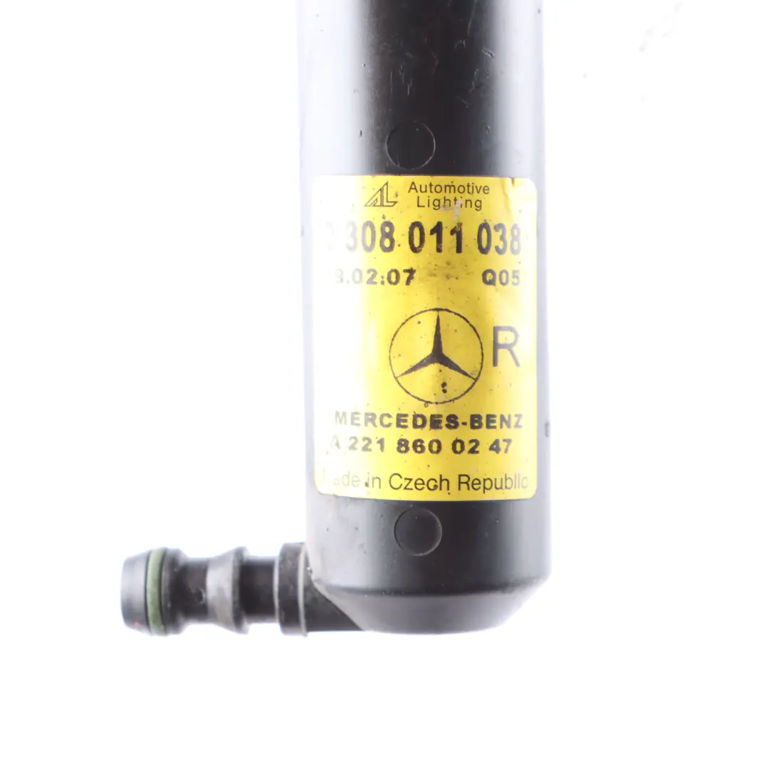 Buse de lavage de phare droite Jet de lavage de phare pour Mercedes W221 à propos du numéro de pièce A2218600247 Mercedes W221 Buse de lavage de phare droite Jet de lavage de phare - SKU A2218600247 - Numéro de pièce A2218600247