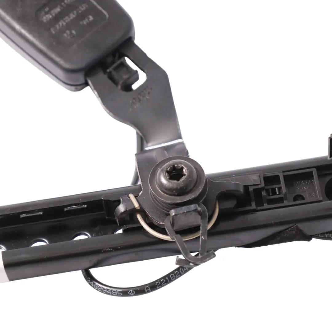 Buckle Mercedes W221 Tensioner Belt Rear Left N/S Black to Seat with Part number A2218602369 Seat Buckle Mercedes W221 Tensioner Belt Rear Left N/S Black - SKU A2218602369-1 - Part number A2218602369