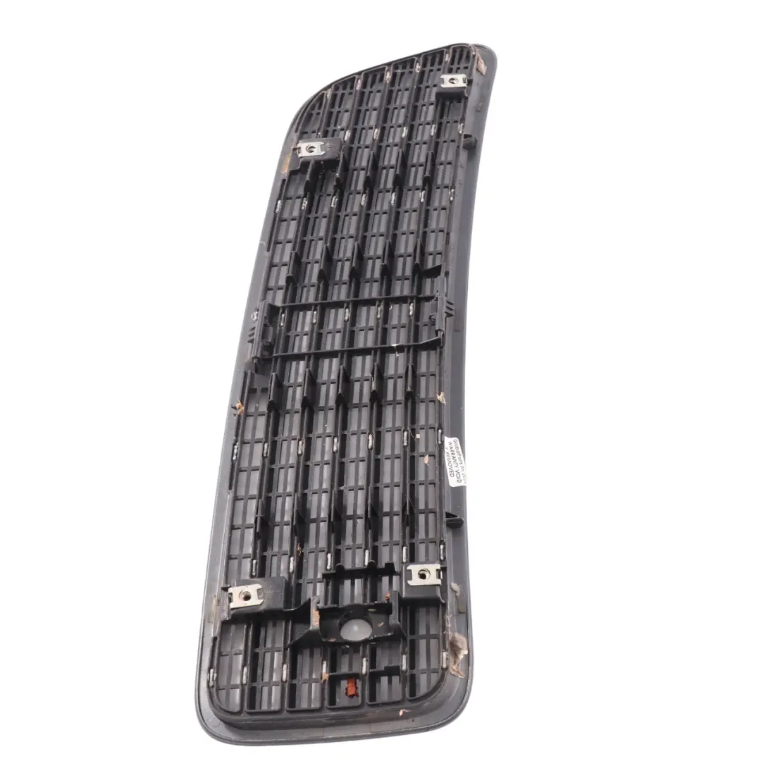 Mercedes W221 Rejilla del capó Izquierda Conducto ventilación Flint Grey - 368 - SKU A2218800305-FLG - Número de pieza A2218800305