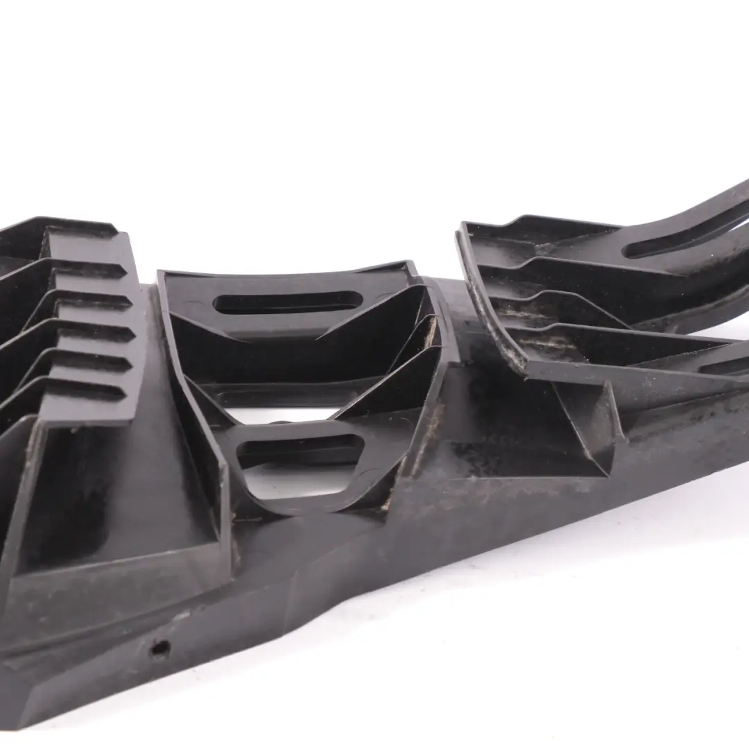 Mercedes W221 Parachoques trasero Soporte montaje Soporte derecho - SKU A2218850263-1 - Número de pieza A2218850263