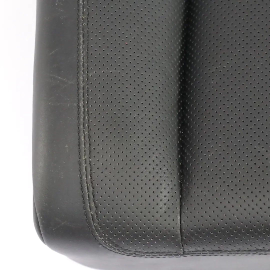 Rück Sitz Kissen Bezug Links Leder Nappa Schwarz für Mercedes W221 mit Teilenummer A2219202546 Mercedes W221 Rück Sitz Kissen Bezug Links Leder Nappa Schwarz - SKU A2219202546 - Teilenummer A2219202546