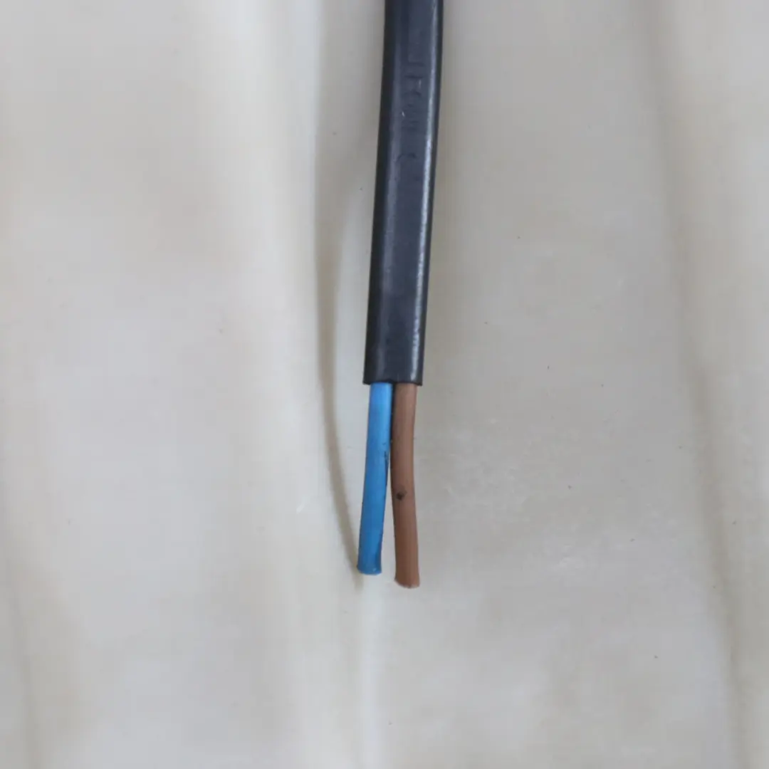 Cojín del asiento trasero derecho de cuero Nappa Negro para Mercedes W221 con número de pieza A2219202646 Mercedes W221 Cojín del asiento trasero derecho de cuero Nappa Negro - SKU A2219202646 - Número de pieza A2219202646