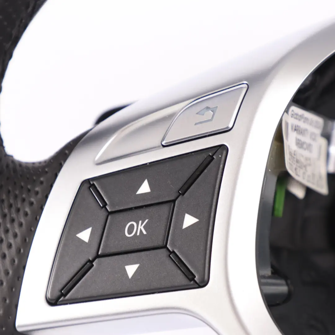 NUOVO Volante Nero in Pelle Multifunzione Cambio al Volante per Mercedes SLK R172 con numero di parte A2314600103 Mercedes SLK R172 NUOVO Volante Nero in Pelle Multifunzione Cambio al Volante - SKU A2314600103-1 - Numero di parte A2314600103