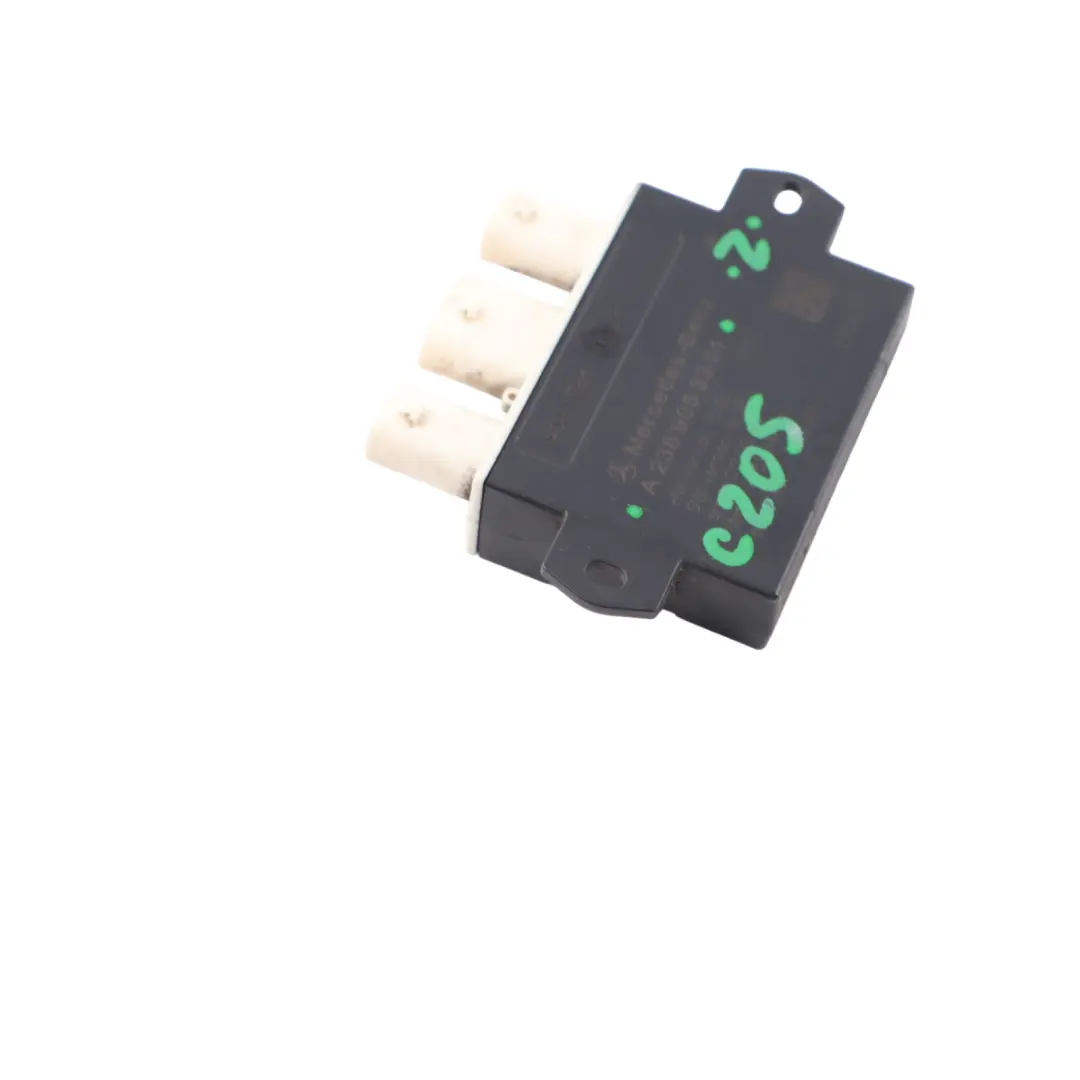 Portellone posteriore Mercedes X117 X156 W205 Unità modulo controllo per con numero di parte A2389053301 Portellone posteriore Mercedes X117 X156 W205 Unità modulo controllo - SKU A2389053301 - Numero di parte A2389053301