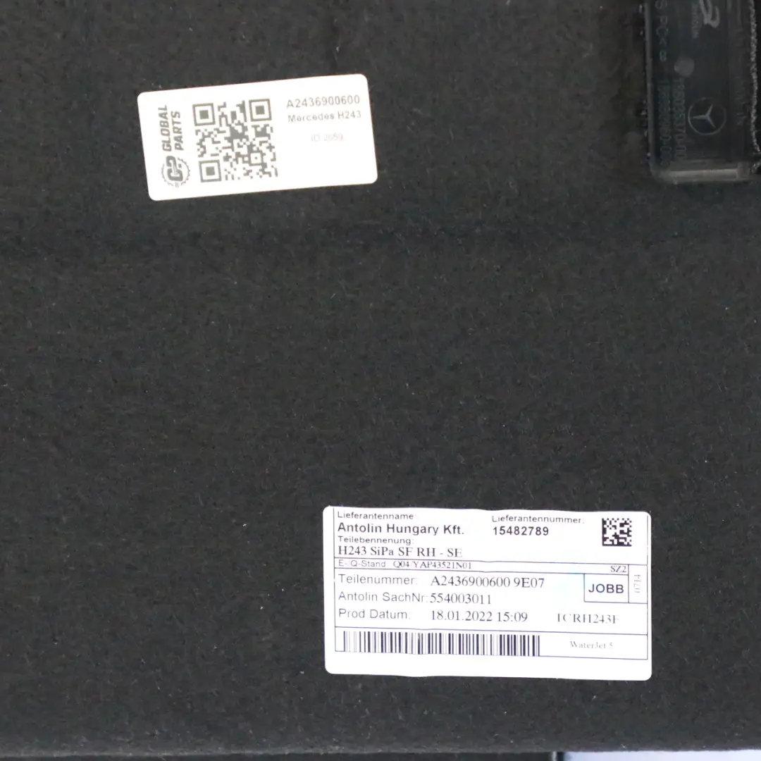 Tapicerka Boczek Bagażnika Prawy do Mercedes H243 o numerze A2436900600 Mercedes H243 Tapicerka Boczek Bagażnika Prawy - SKU A2436900600 - Numer Części A2436900600