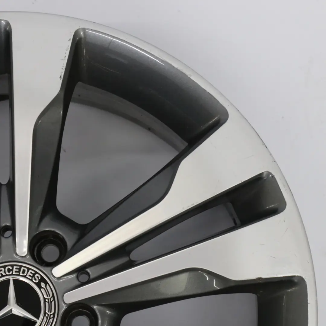 Leichtmetallfelge 18" 7,5J ET:52 5-Doppelspeiche für Mercedes C117 mit Teilenummer A2464010400 Mercedes C117 Leichtmetallfelge 18" 7,5J ET:52 5-Doppelspeiche - SKU A2464010400-1 - Teilenummer A2464010400
