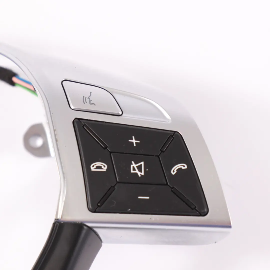 Mercedes W204 volant interrupteur bouton multifonction garniture - SKU A2464601503 - Numéro de pièce A2464601503