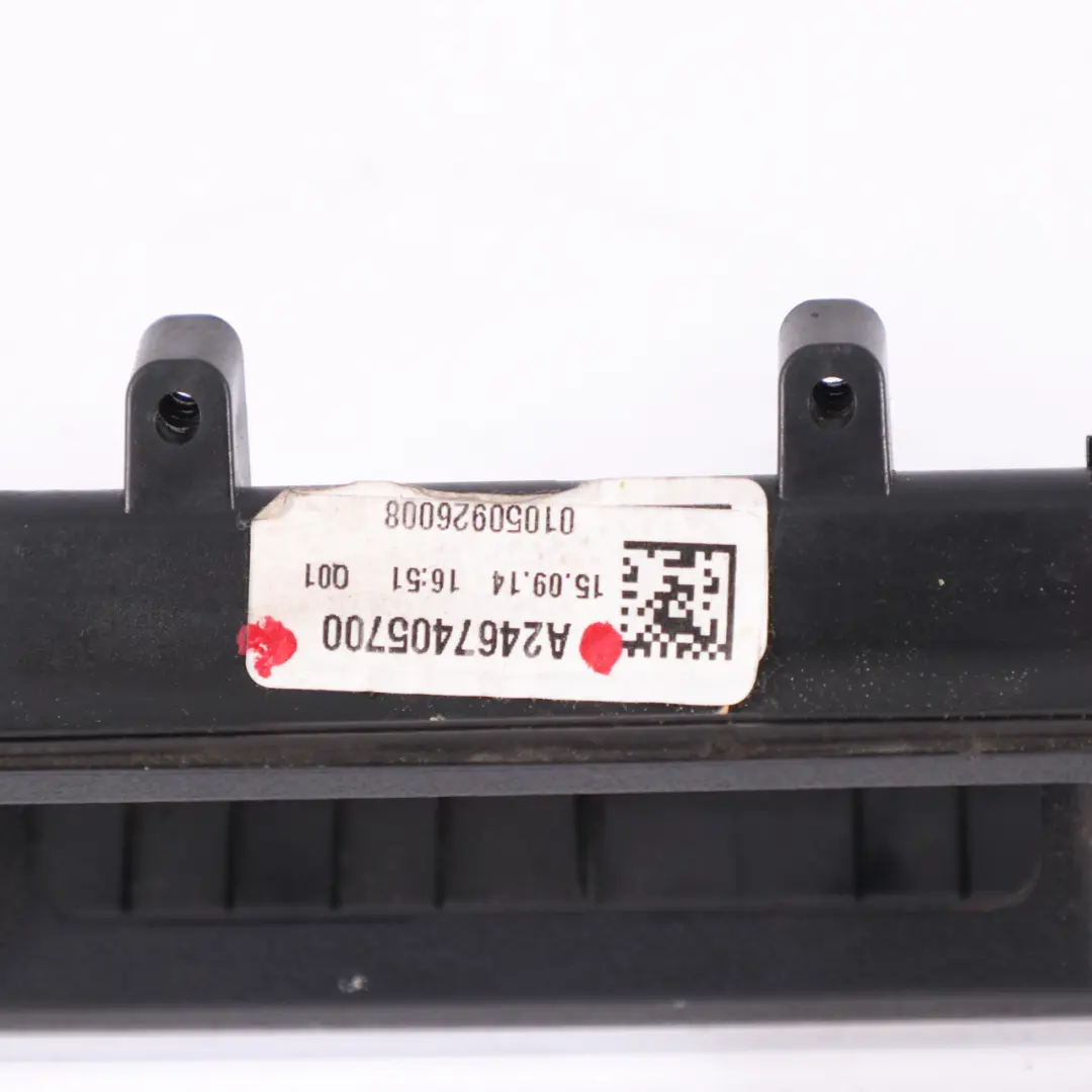 Maletero Portón trasero Licencia Placa Tirador Cromo para Mercedes W246 con número de pieza A2467405700 Mercedes W246 Maletero Portón trasero Licencia Placa Tirador Cromo - SKU A2467405700-1 - Número de pieza A2467405700