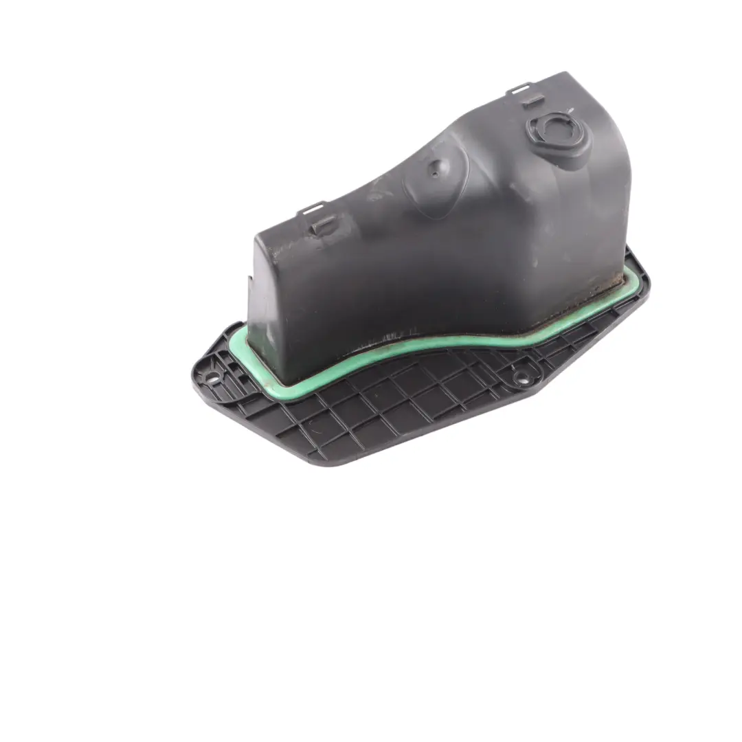 Conducto de ventilación delantero izquierdo para Mercedes GLA X156 con número de pieza A2468300224 Mercedes GLA X156 Conducto de ventilación delantero izquierdo - SKU A2468300323 - Número de pieza A2468300224