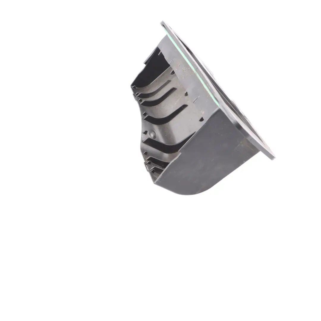 Condotto anteriore sinistro Ventilazione cabina per Mercedes GLA X156 con numero di parte A2468300224 Mercedes GLA X156 Condotto anteriore sinistro Ventilazione cabina - SKU A2468300323 - Numero di parte A2468300224