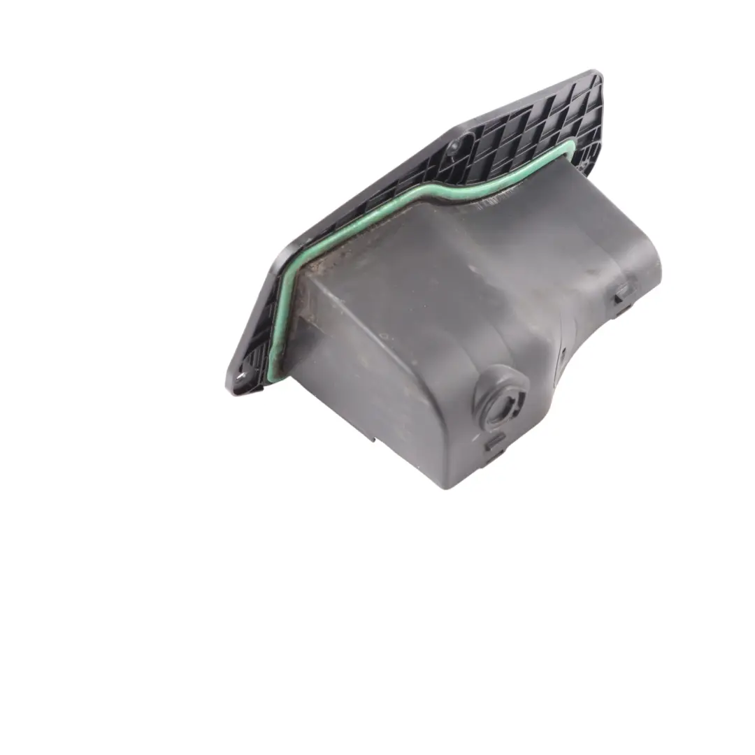 Conducto de ventilación delantero izquierdo para Mercedes GLA X156 con número de pieza A2468300224 Mercedes GLA X156 Conducto de ventilación delantero izquierdo - SKU A2468300323 - Número de pieza A2468300224