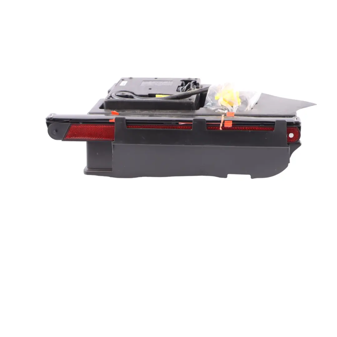 Kit Outils Coffre Compresseur Triangle pour Mercedes W176 W246 à propos du numéro de pièce A2468900188 Mercedes W176 W246 Kit Outils Coffre Compresseur Triangle - SKU A2468900188-1 - Numéro de pièce A2468900188