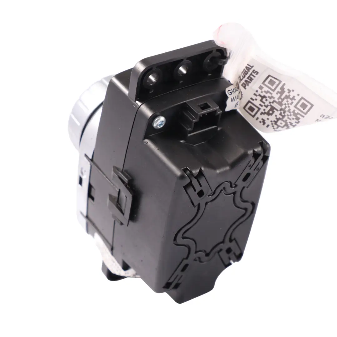 Contrôleur multimédia Mercedes X117 X156 Panneau de commande - SKU a2469005615 - Numéro de pièce A2469005615