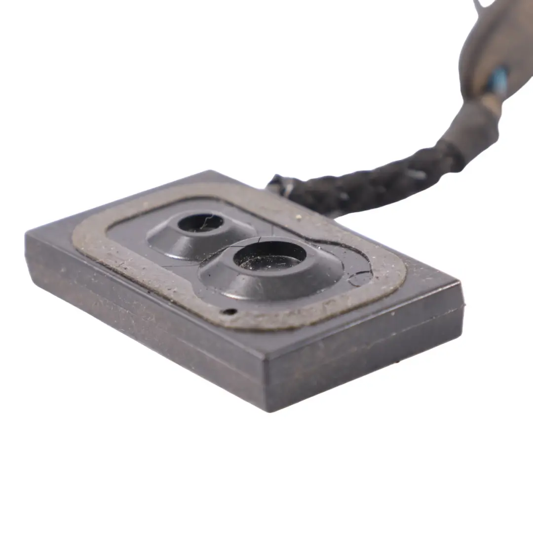 Wzmacniacz Anteny Tylny Tył do Mercedes X117 W176 W205 o numerze A2469054201 Mercedes X117 W176 W205 Wzmacniacz Anteny Tylny Tył - SKU A2469064201 - Numer Części A2469054201