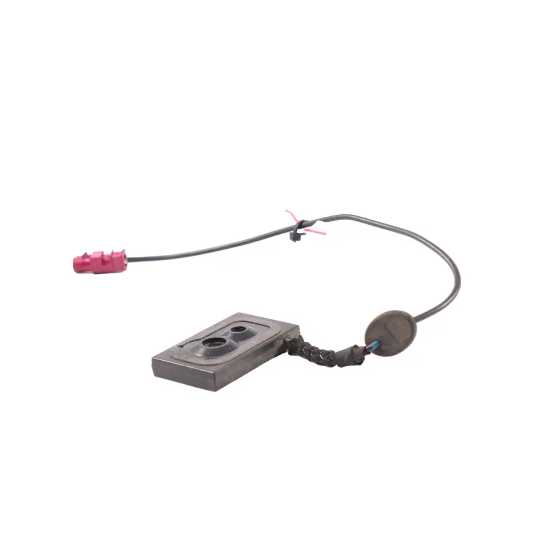  Antenna Amplifier Mercedes X117 W176 W205 Rear Aerial Module - SKU A2469064201 - Part number A2469054201