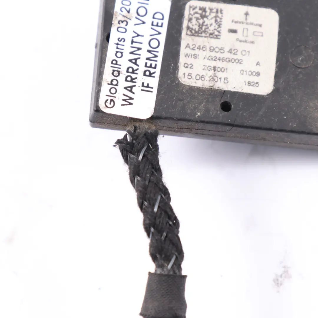 Wzmacniacz Anteny Tylny Tył do Mercedes X117 W176 W205 o numerze A2469054201 Mercedes X117 W176 W205 Wzmacniacz Anteny Tylny Tył - SKU A2469064201 - Numer Części A2469054201