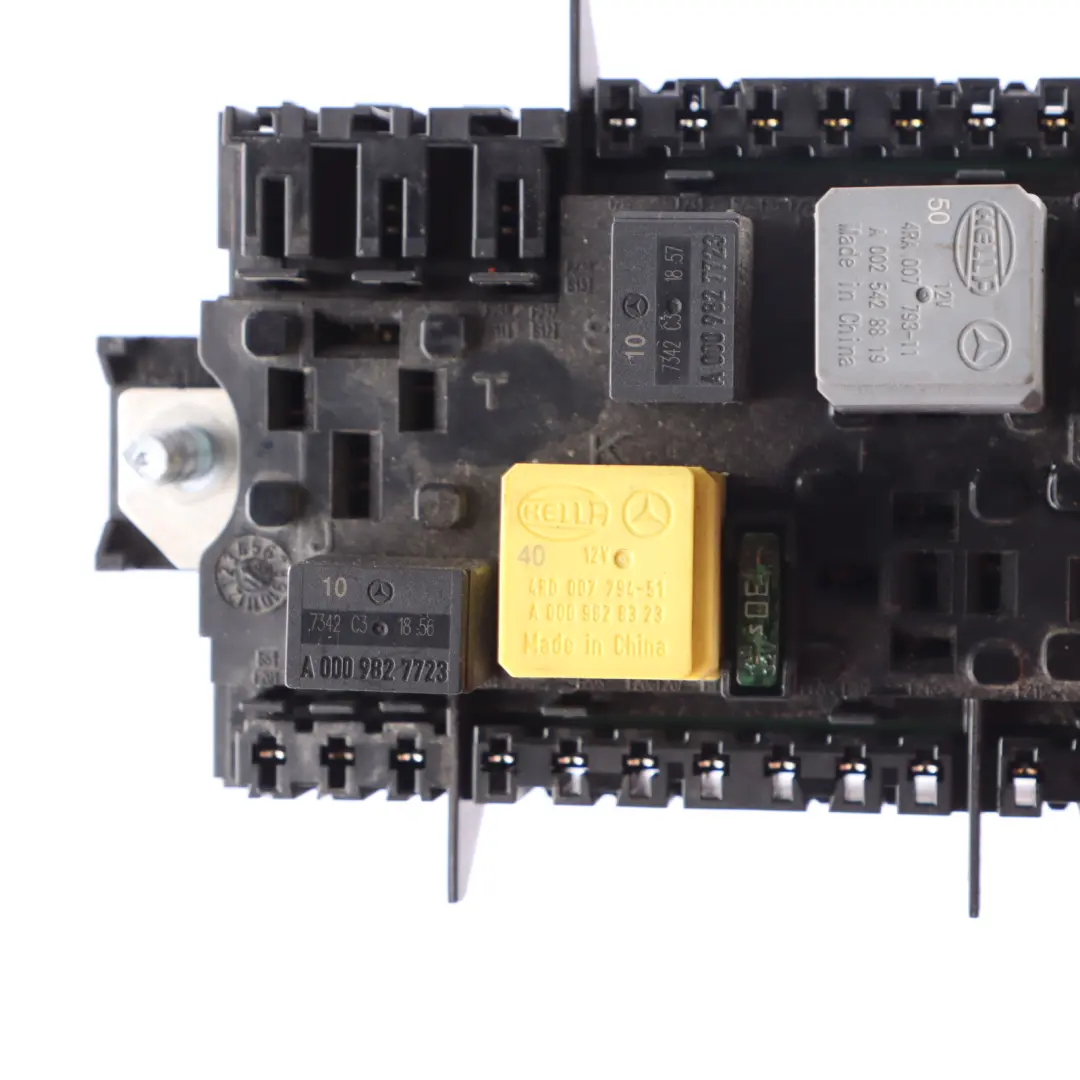 Fuse Relay Box Unit to Mercedes W176 W246 C117 with Part number A2469067100 Mercedes W176 W246 C117 Fuse Relay Box Unit - SKU A2469067100-2 - Part number A2469067100