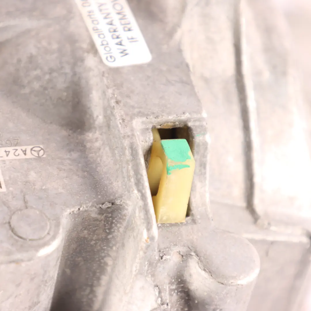 W118 W177 W257 Engine Mount Bracket Front Right O/S to Mercedes with Part number A2472402000 Mercedes W118 W177 W257 Engine Mount Bracket Front Right O/S - SKU A2472402000 - Part number A2472402000