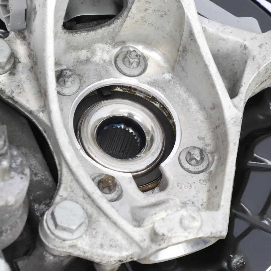 anteriore destra sospensione gamba disco freno ruota disco pinza per Mercedes C118 con numero di parte A2473320200 Mercedes C118 anteriore destra sospensione gamba disco freno ruota disco pinza - SKU A2473320200-1 - Numero di parte A2473320200