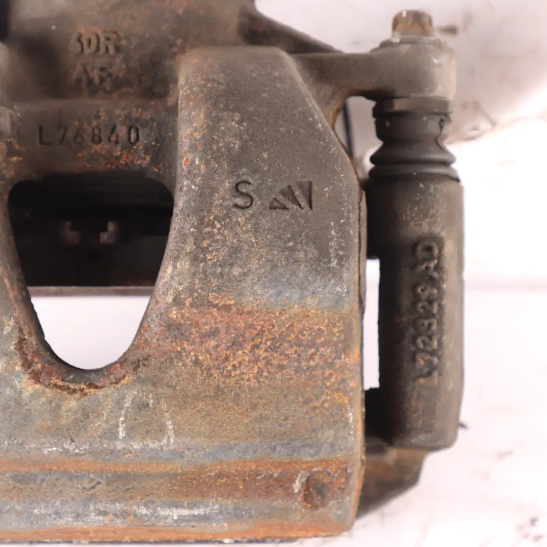 Bremssattel Vorne Rechts Rad Bremseinheit Mercedes c118 W177 - SKU A2474214000 - Teilenummer A2474214000