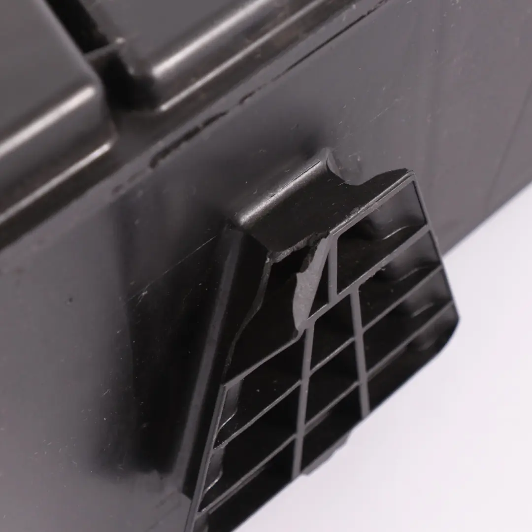 Filtro a carboni attivi Mercedes V177 A220 benzina M260 M282 EVAP per con numero di parte A2474700159 Filtro a carboni attivi Mercedes V177 A220 benzina M260 M282 EVAP - SKU A2474700159 - Numero di parte A2474700159