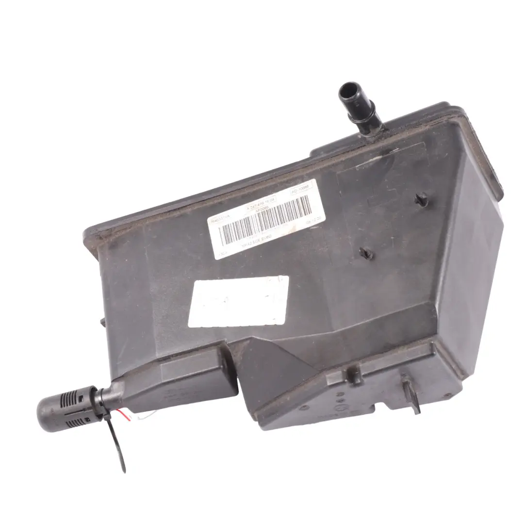 Aktivkohlebehälter Filter Kraftstofftank für Mercedes W177 W247 mit Teilenummer A2474701604 Mercedes W177 W247 Aktivkohlebehälter Filter Kraftstofftank - SKU A2474701604 - Teilenummer A2474701604