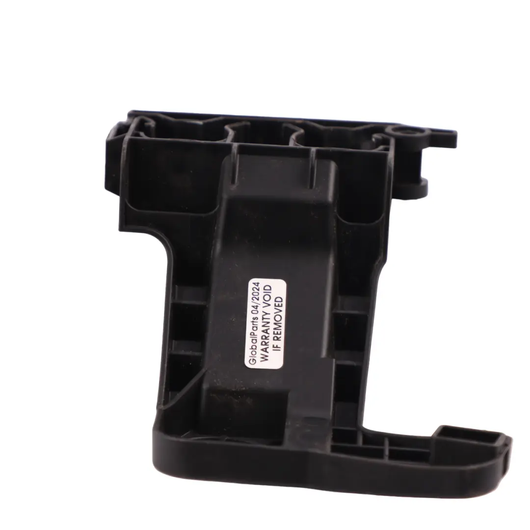 Coolant Pipe Bracket Mercedes W177 W247 Water Coolant Hose Holder to with Part number A2475010020 Coolant Pipe Bracket Mercedes W177 W247 Water Coolant Hose Holder - SKU A2475010020 - Part number A2475010020