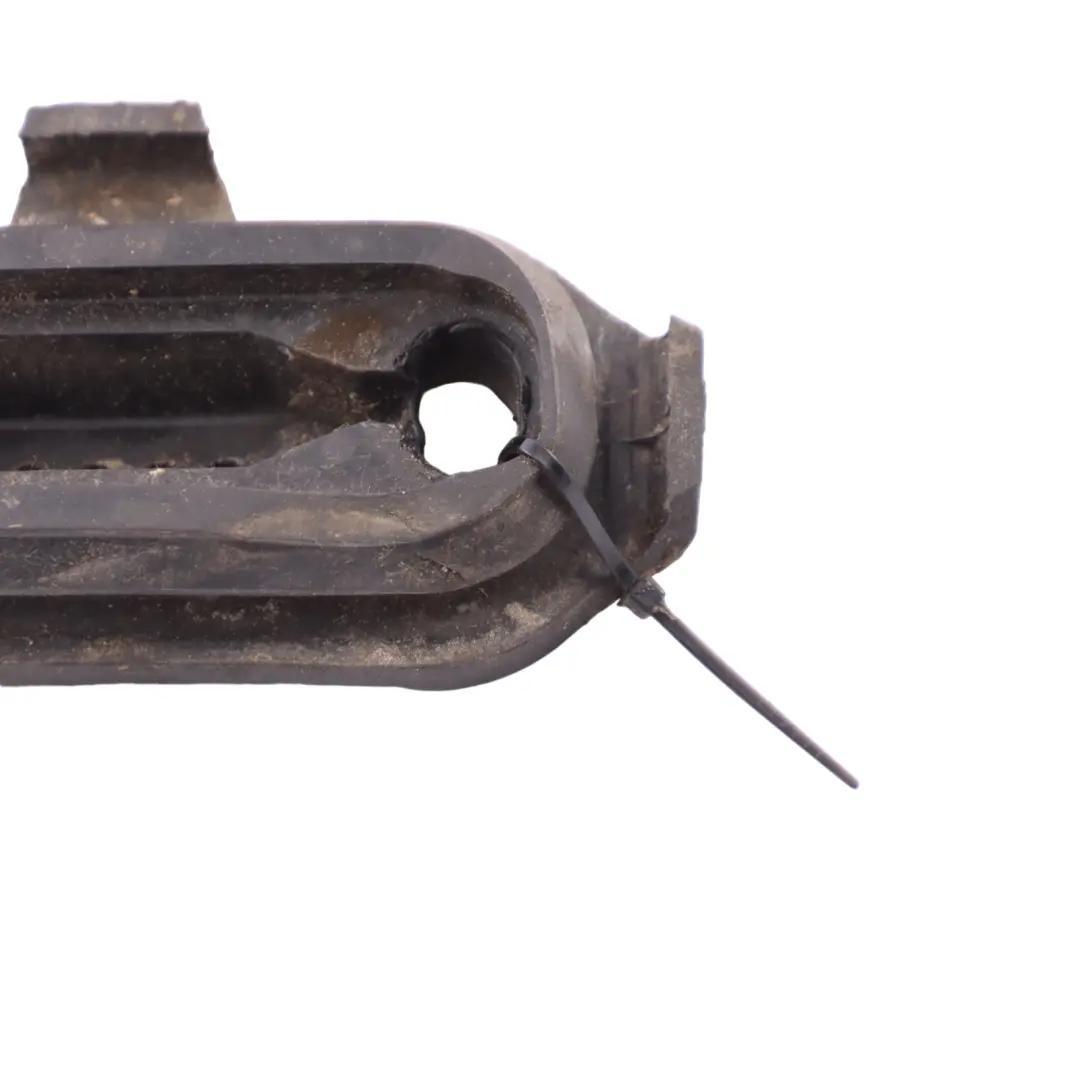 Mercedes C118 W177 W247 Soporte Goma Radiador Izquierdo - SKU A2475040300 - Número de pieza A2475040300