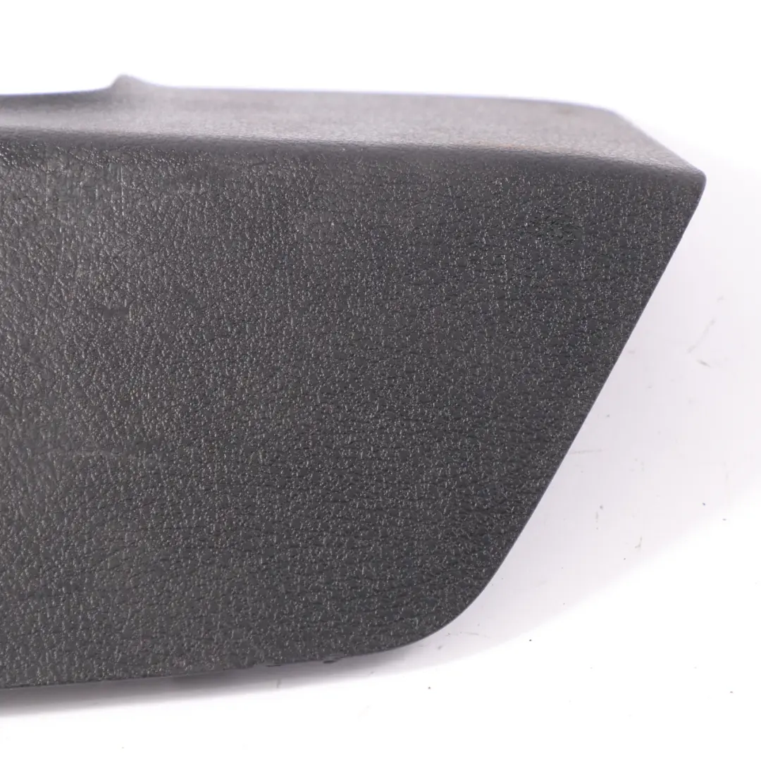 Embellecedor Puerta Lateral Panel Inferior Trasero Izquierdo para Mercedes H243 con número de pieza A2476902502 Mercedes H243 Embellecedor Puerta Lateral Panel Inferior Trasero Izquierdo - SKU A2476902502 - Número de pieza A2476902502