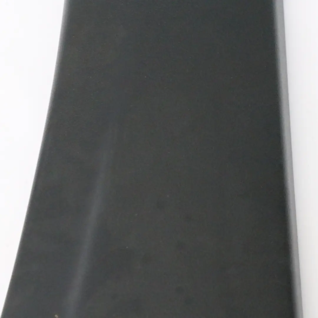 Mercedes EQA H243 Embellecedor Pilar B Panel Interior Derecho Negro - SKU A2476909801 - Número de pieza A2476909801