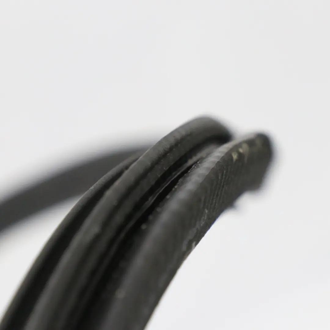 Kantenschutzdichtung Tür hinten links rechts Dichtung für Mercedes H243 mit Teilenummer A2476921100 Mercedes H243 Kantenschutzdichtung Tür hinten links rechts Dichtung - SKU A2476921100 - Teilenummer A2476921100