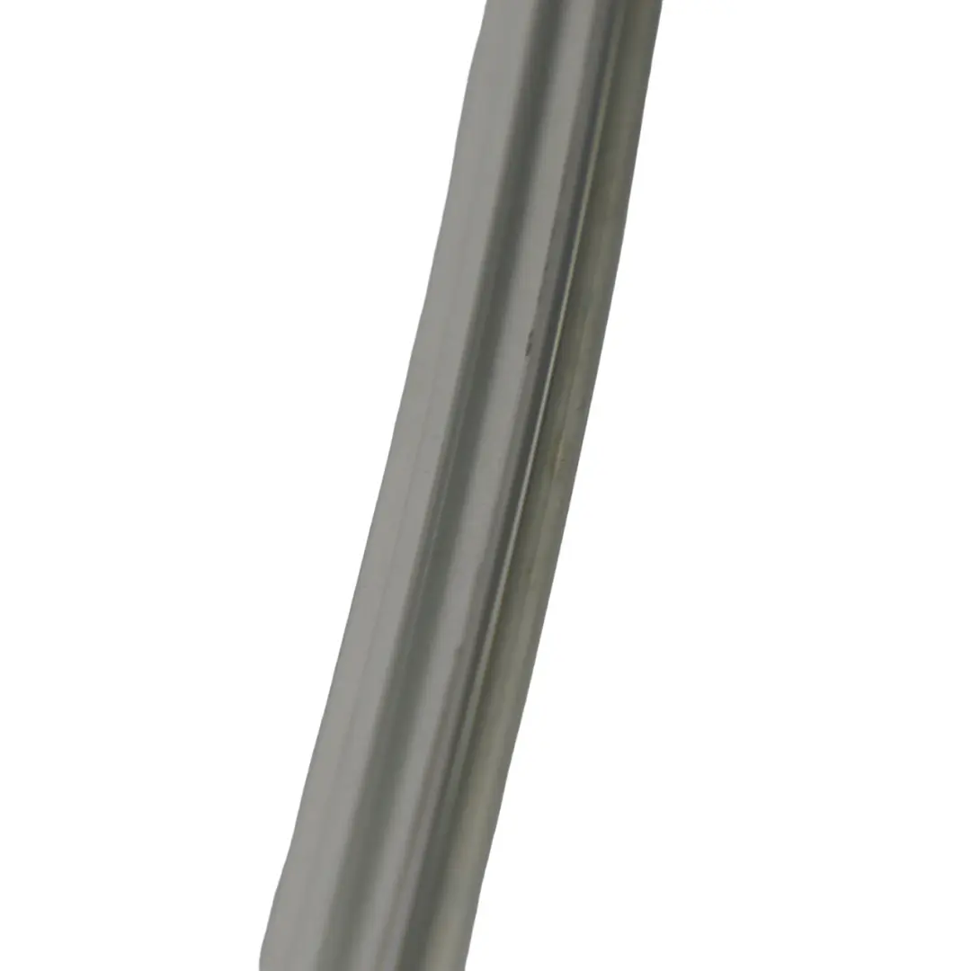 Finestrino Striscia Modanatura Porta Anteriore Destra per Mercedes H243 con numero di parte A2477254400 Mercedes H243 Finestrino Striscia Modanatura Porta Anteriore Destra - SKU A2477254400 - Numero di parte A2477254400