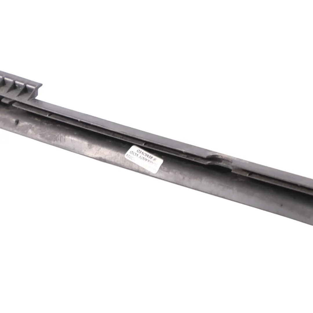 Striscia porta Mercedes H243 H247 Modanatura guarnizione porta anteriore destra per con numero di parte A2477273601 Striscia porta Mercedes H243 H247 Modanatura guarnizione porta anteriore destra - SKU A2477273601 - Numero di parte A2477273601